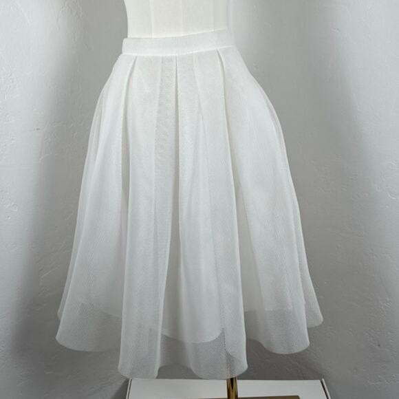 AQUA White Mesh Tulle Pleated Midii Skirt (Woman's Small) - Picture 1 of 10